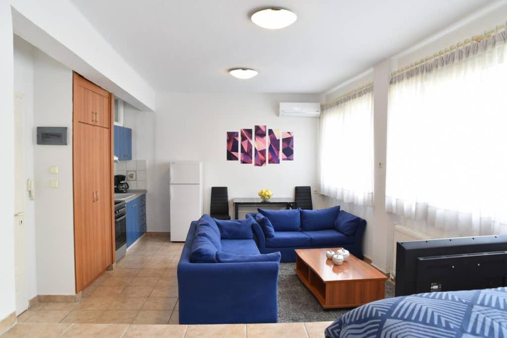 A Modern Bright Studio In The Center Of Kastoria 아파트 외부 사진